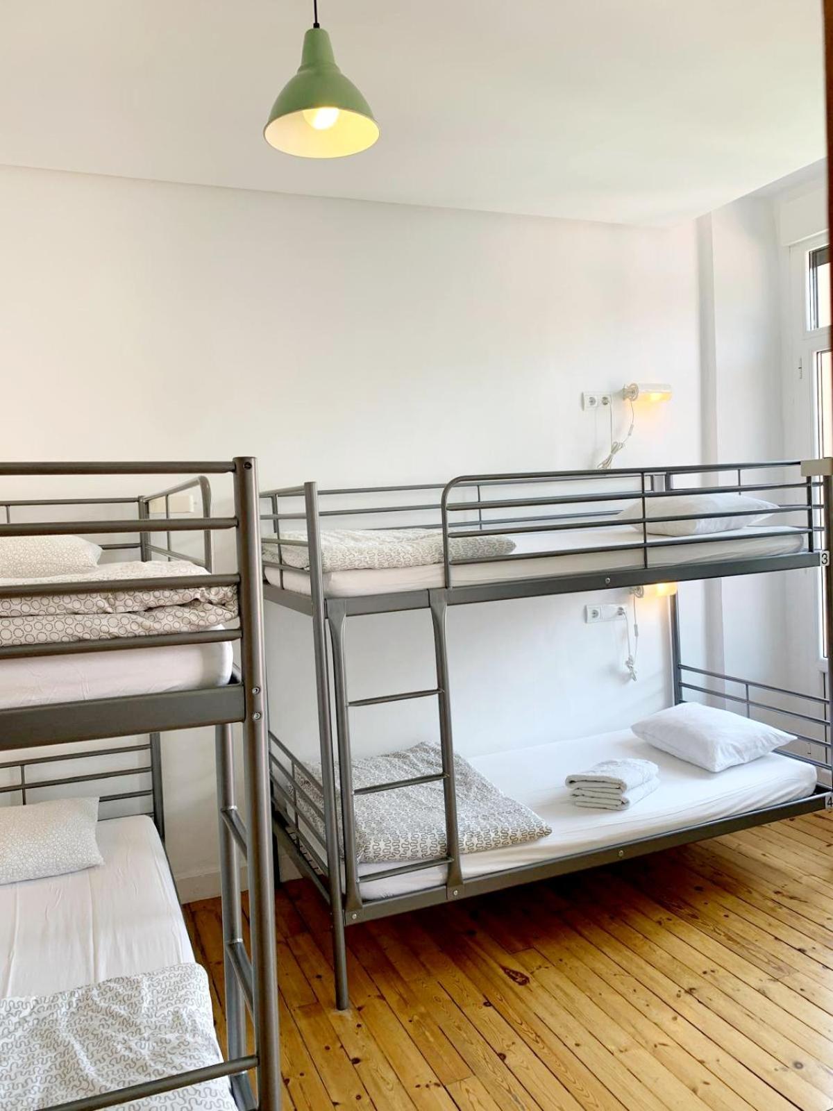 Leon Hostel Buitenkant foto