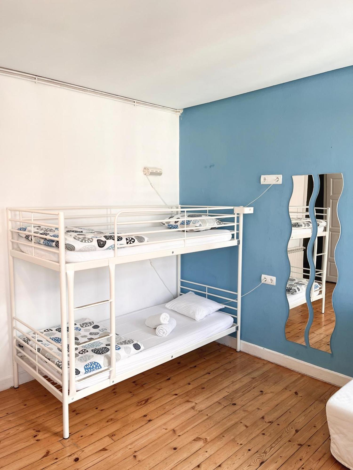 Leon Hostel Buitenkant foto